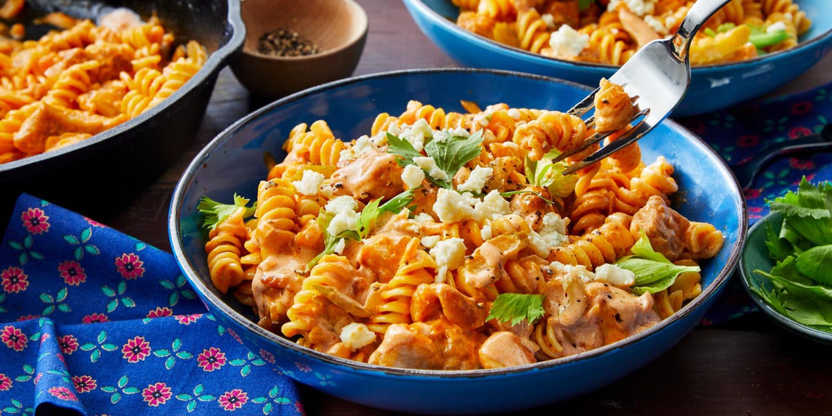 Buffalo Chicken Pasta [www.thepioneerwoman.com]