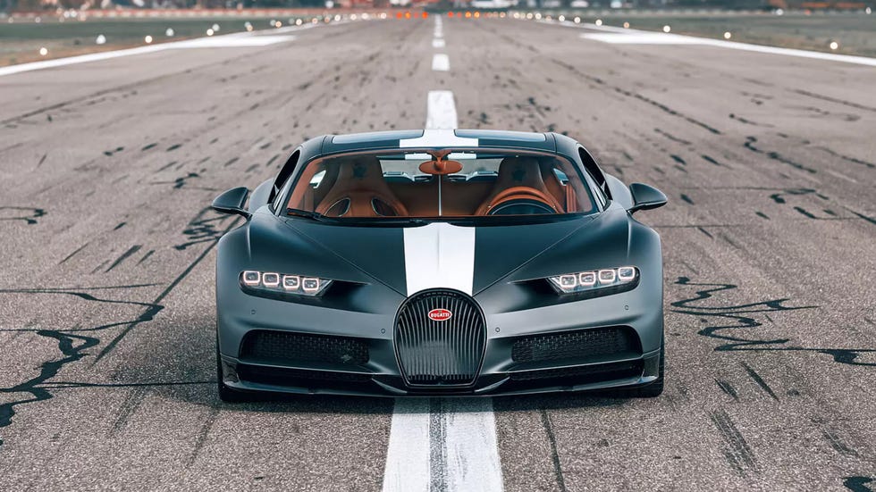 Witness the Bugatti Chiron Sport 'Les Legends du Ciel'