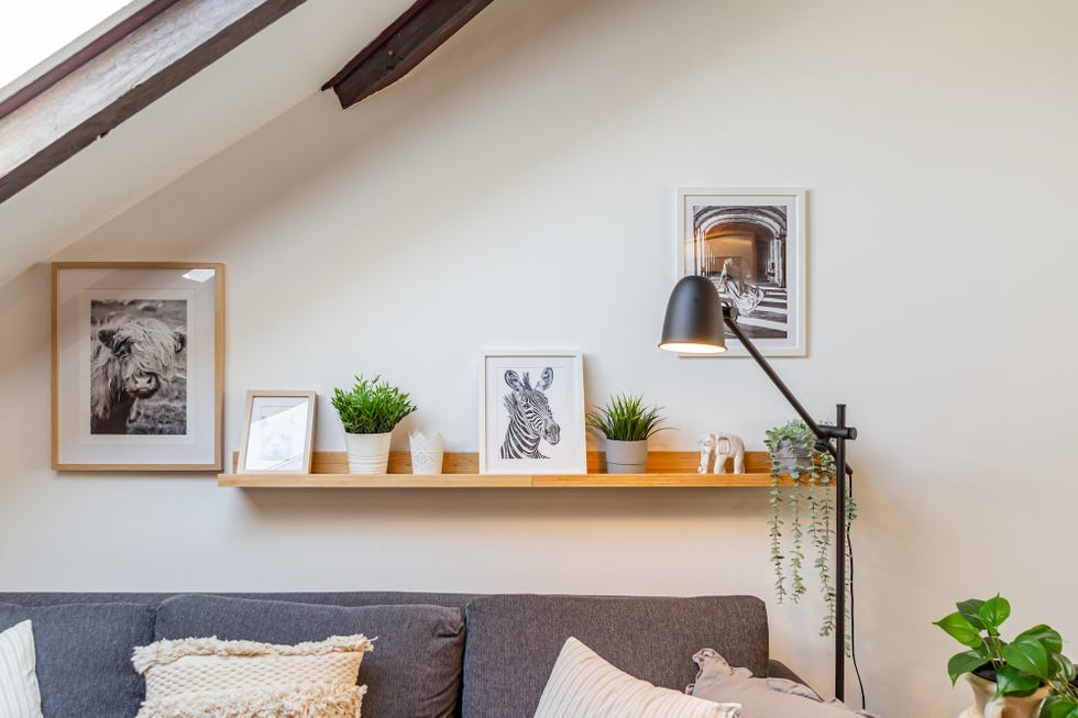 estante de pared de madera