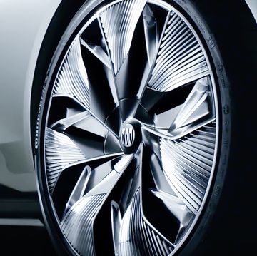 buick concept wheel design close up