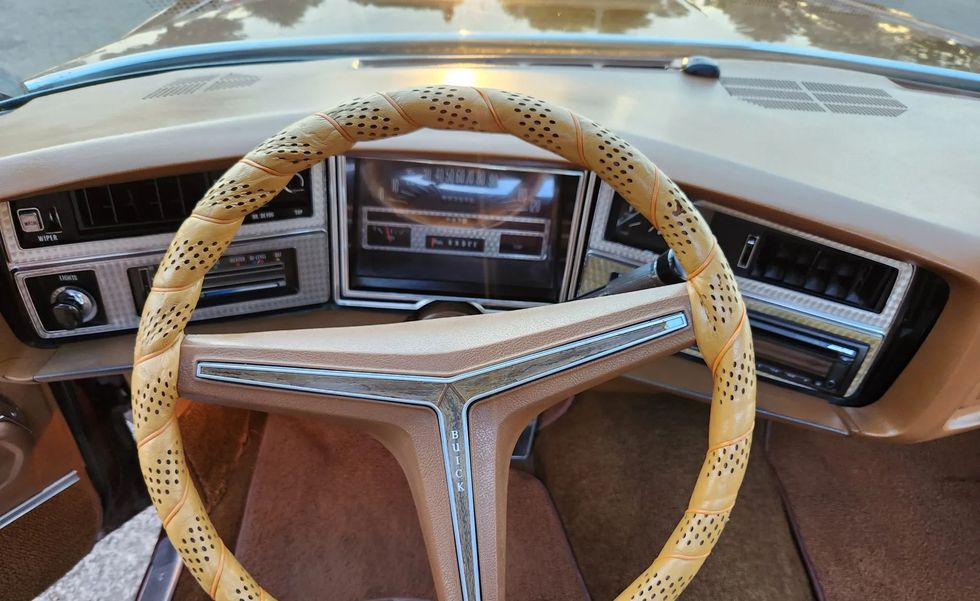 Buick Riviera de 1972 apporte une remorque