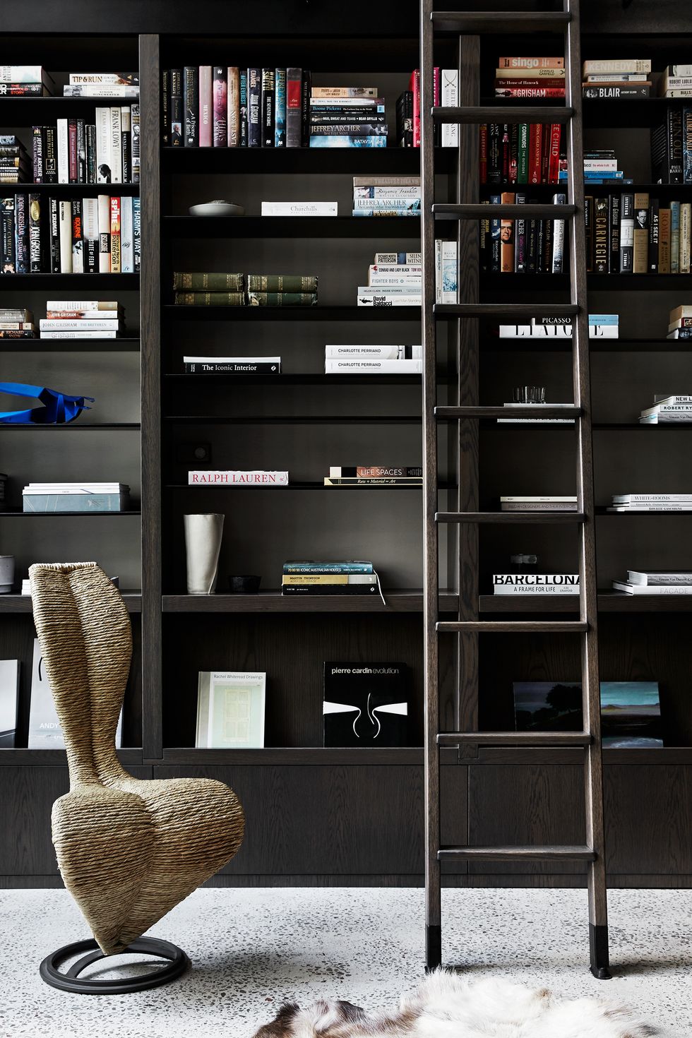 17 Gorgeous Rooms With Built-In Bookcases