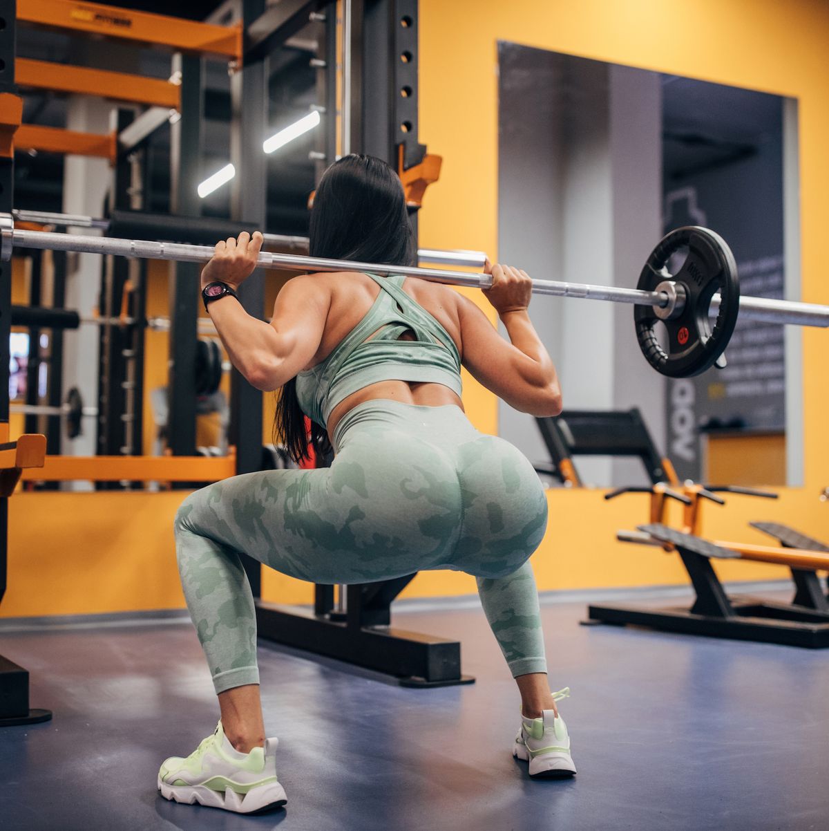 How To Do Squats For Butt Muscles & Get A Glute Workout
