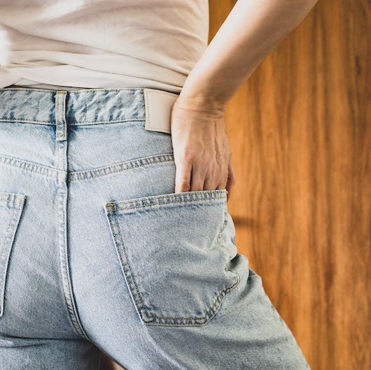 Why do you get bum pain on your period﻿? A doctor explains