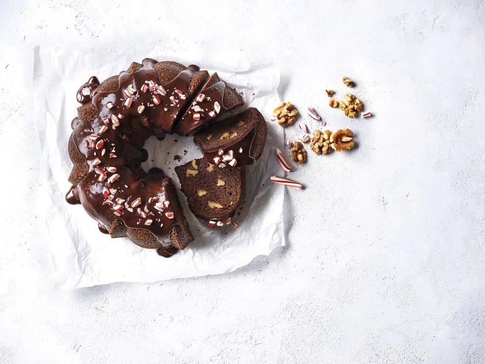 bundtcake de nueces, chocolate y menta