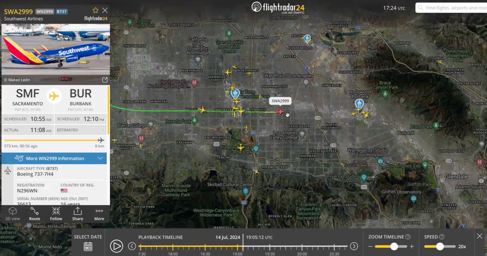 page showing airplane flight paths on the online tool flightradar24