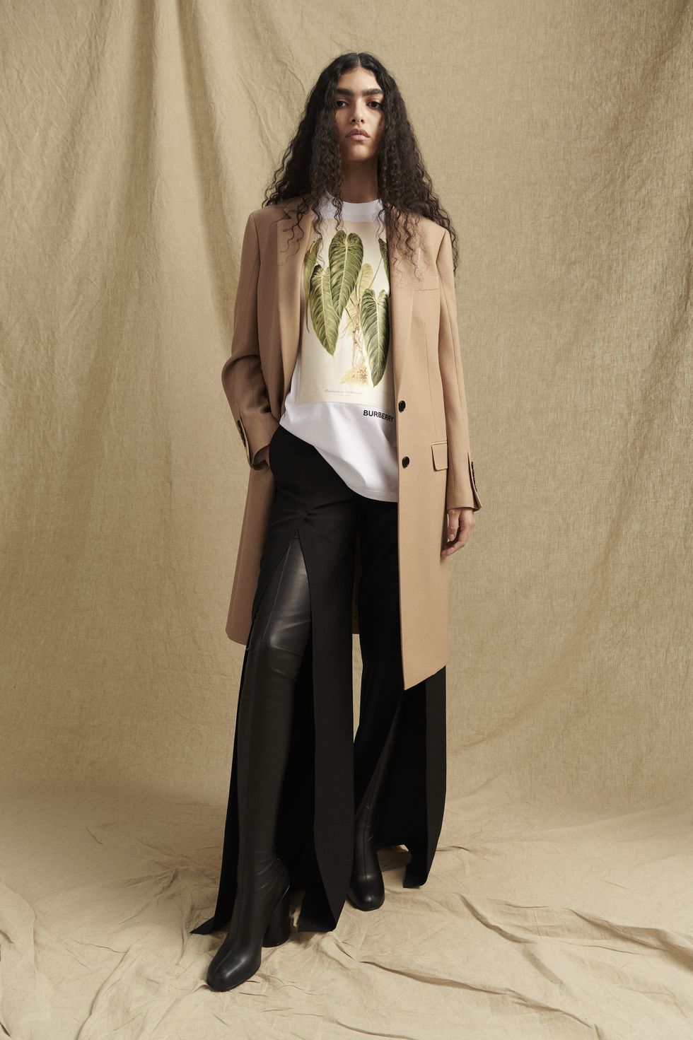 Burberry Pre-Fall Goes Back to Nature