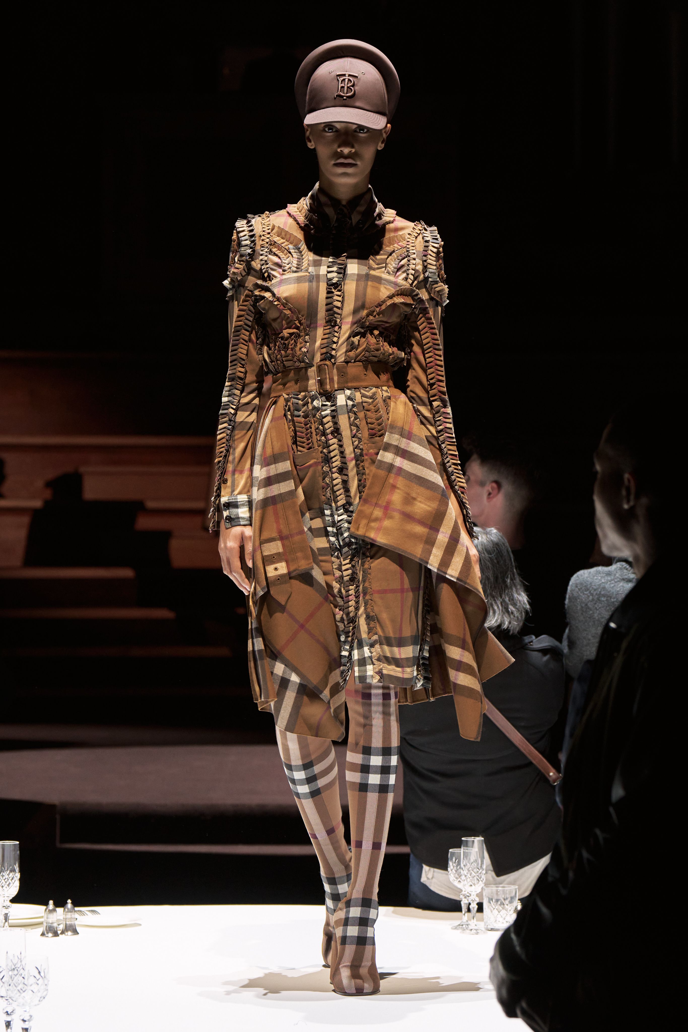 バーバリー（BURBERRY）2022秋冬コレクション | ファッション | ELLE