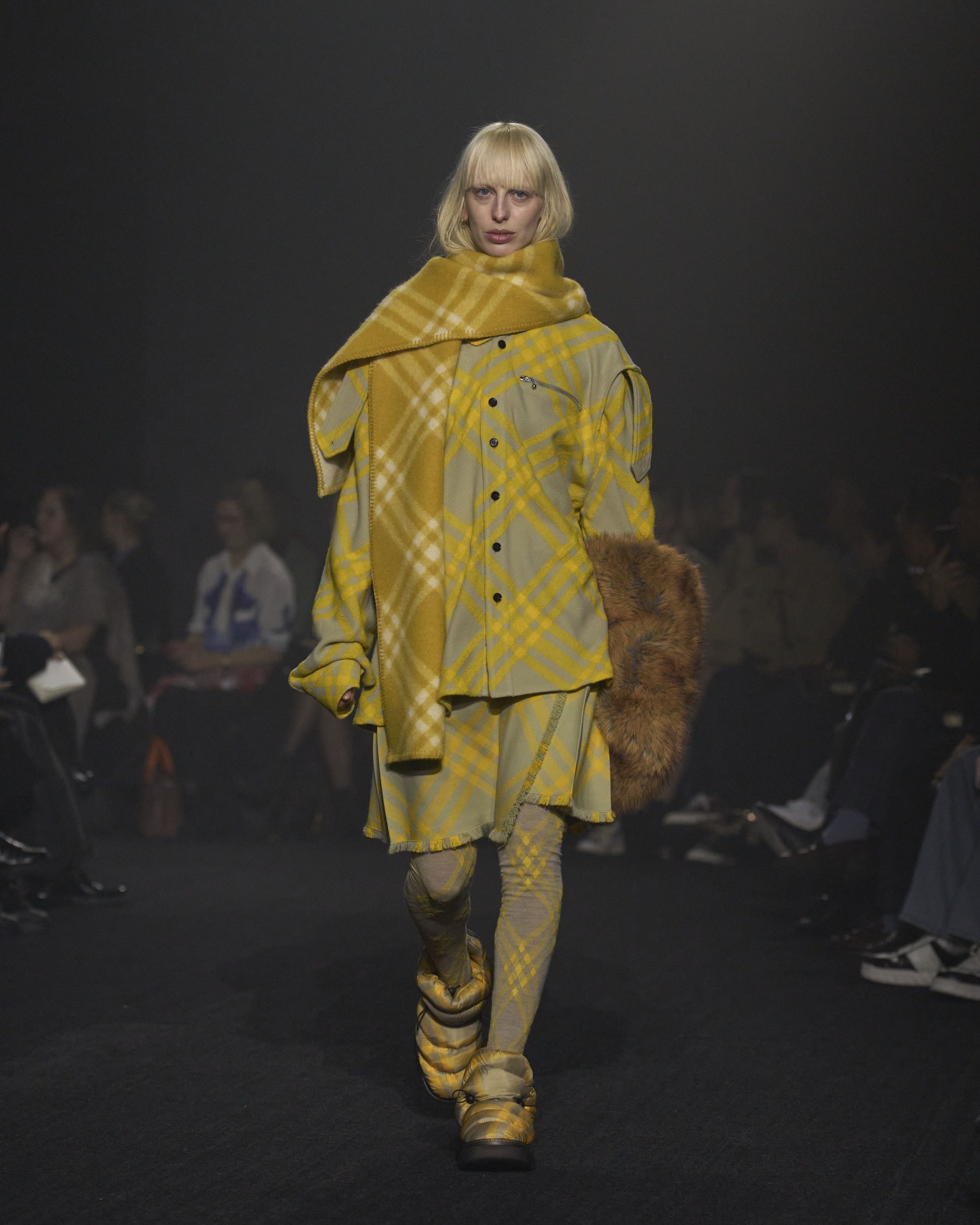 BURBERRY 2023年春夏コレクション | 画像81枚 - FASHIONSNAP