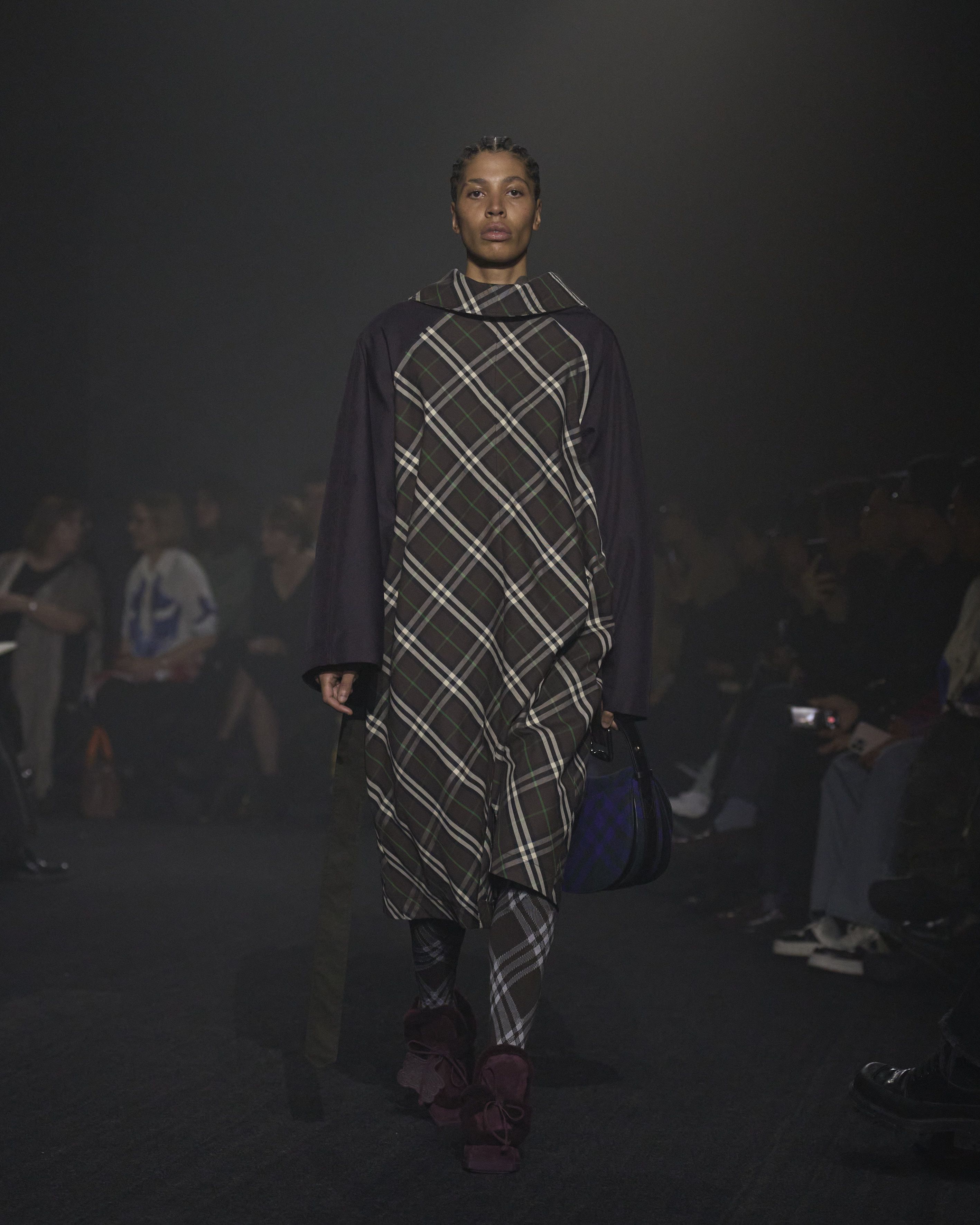 バーバリー（BURBERRY）2023秋冬コレクション | ファッション
