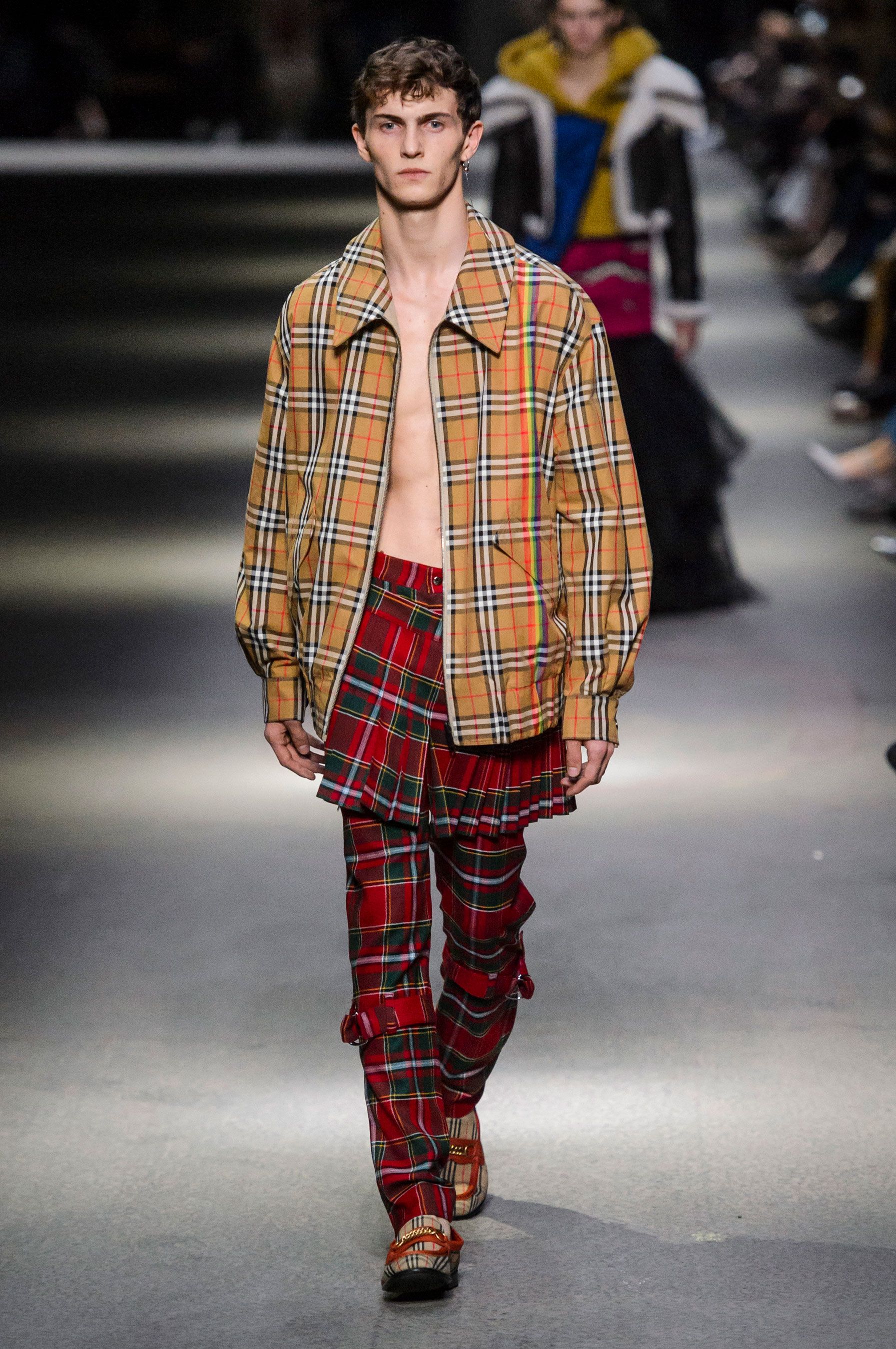 84 Looks From Burberry Fall 2018 LFW Show Burberry Runway at London Fashion Week