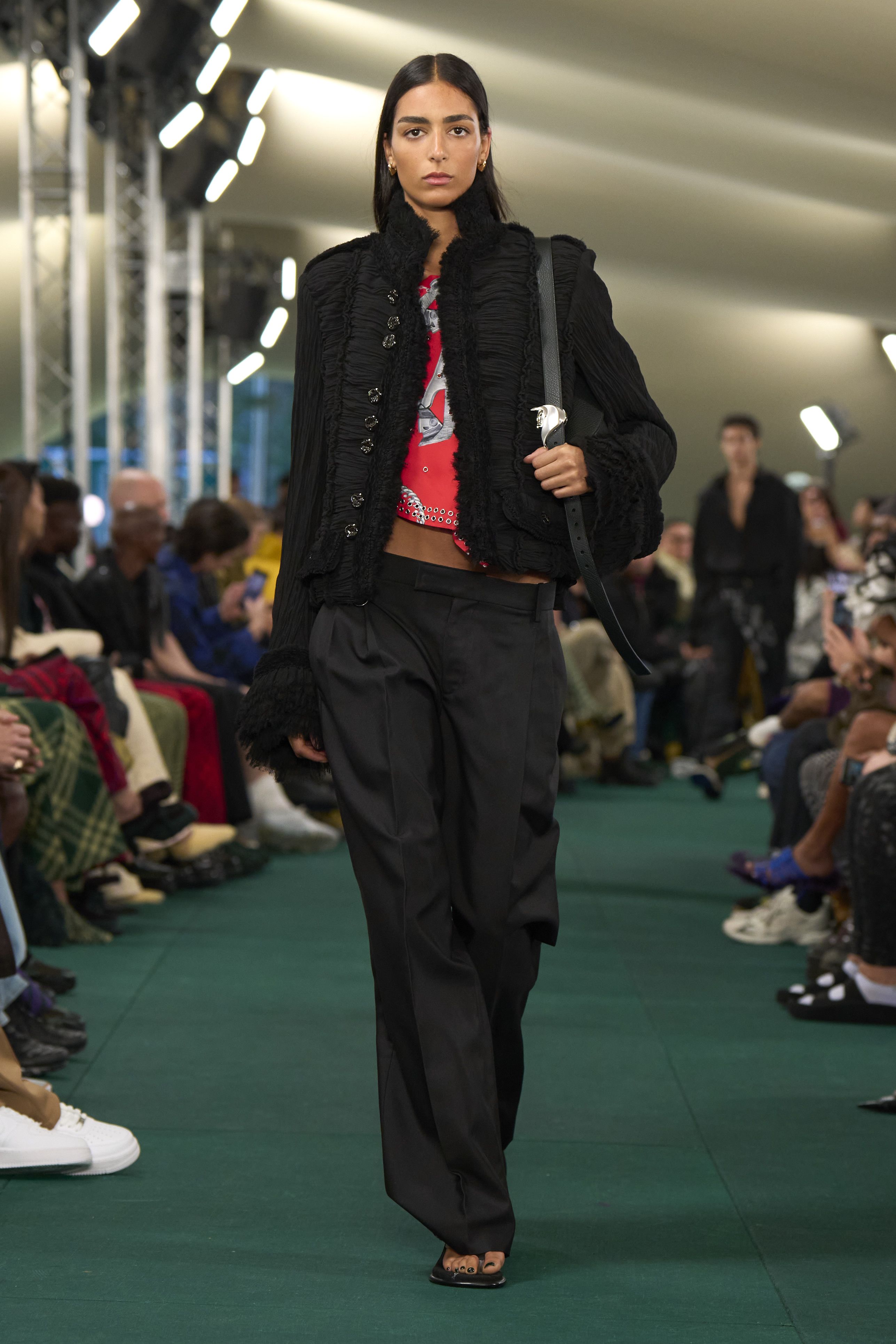 バーバリー（BURBERRY）2024春夏コレクション | ファッション