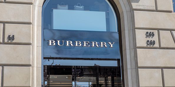 Burberry, Burberry新任總監, Ricardo Tisci, Thomas Burberry, 換Logo,設計師,時尚品牌