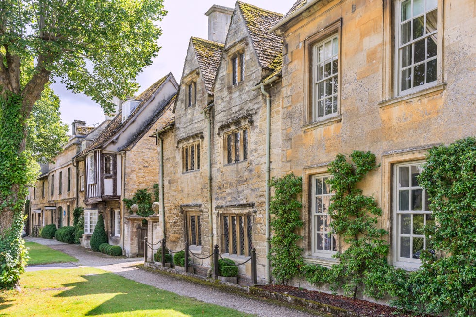 cotswolds   burford