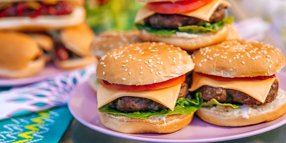 Dish, Food, Hamburger, Fast food, Cuisine, Cheeseburger, Slider, Veggie burger, Junk food, Buffalo burger, 