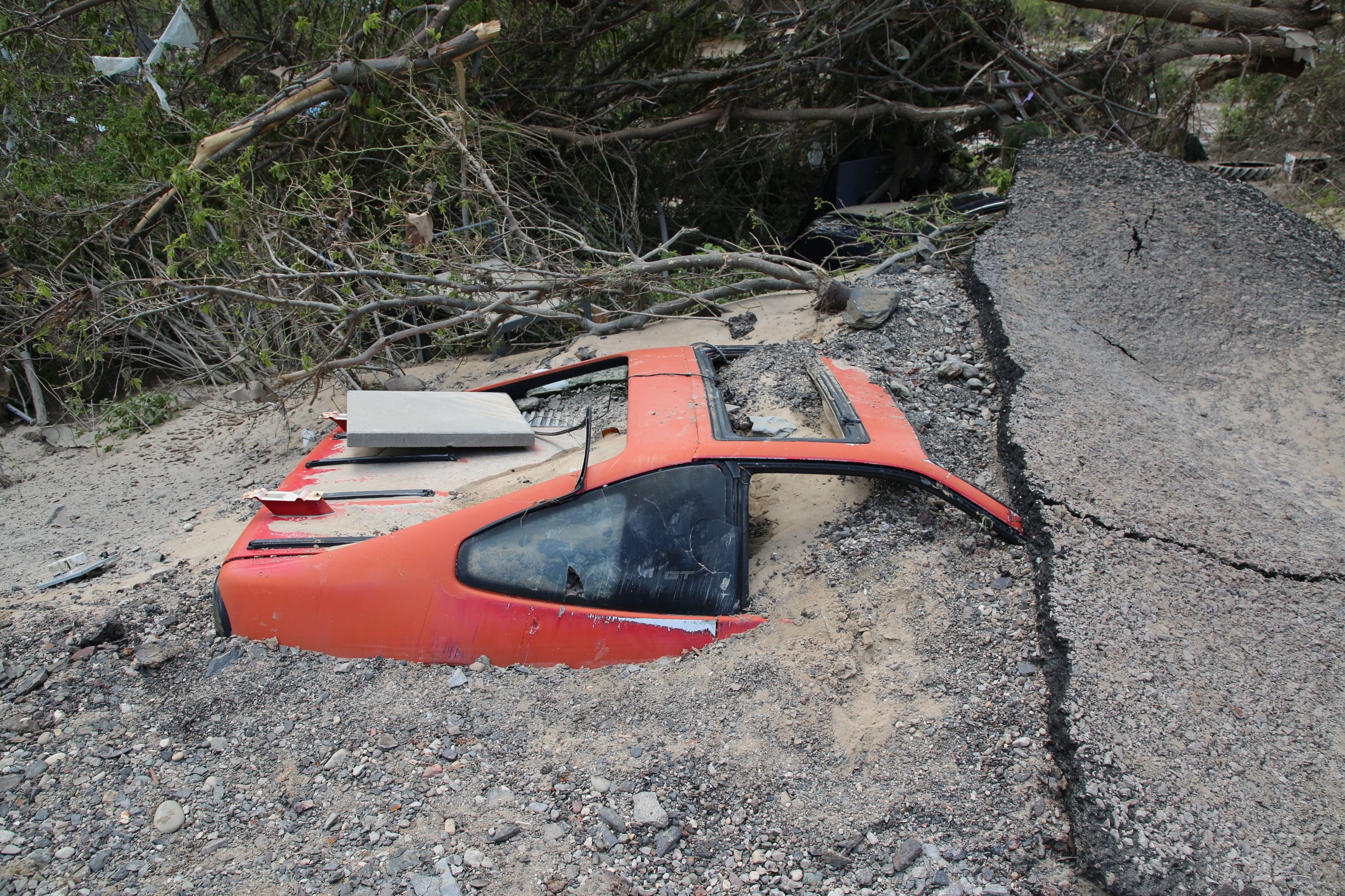 Man's Pontiac Fiero collection destroyed in mid-Michigan flooding