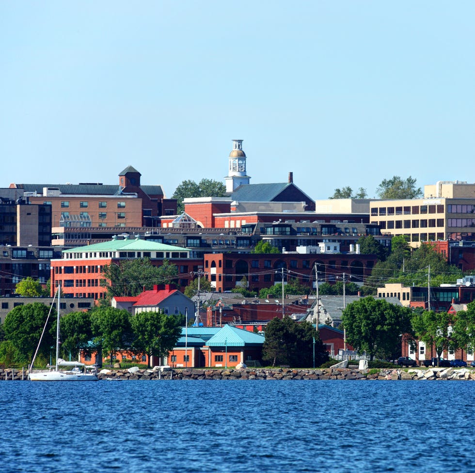 burlington skyline on the banks of lake champlain