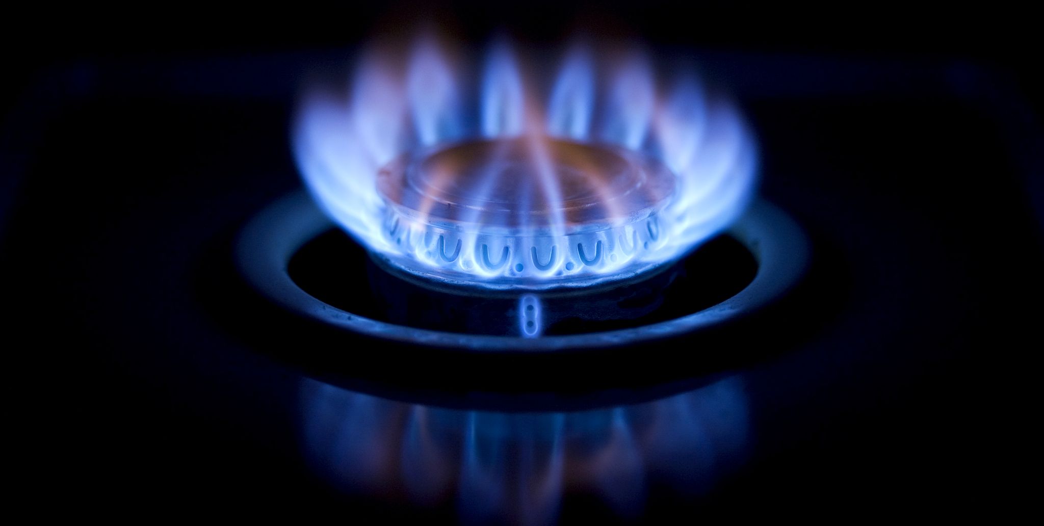 Burning gas oven - know how to spot a carbon monoxide leak and keep your appliances safe