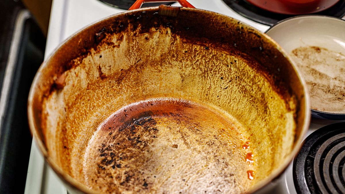 Vorschau für „So reinigen Sie Flecken im Dutch Oven“