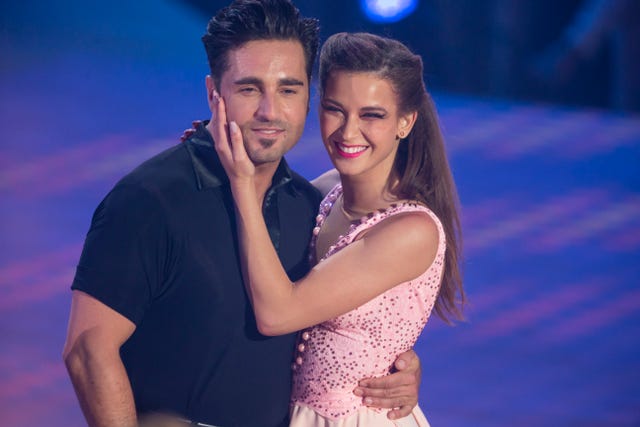 david bustamante y yana olina