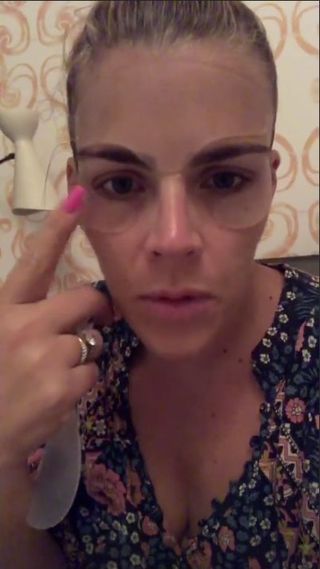 Busy Philipps Instagram Story Sio face mask test