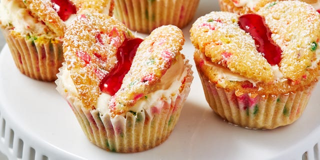 Confetti Butterfly Cupcakes confetti butterfly cupcakes