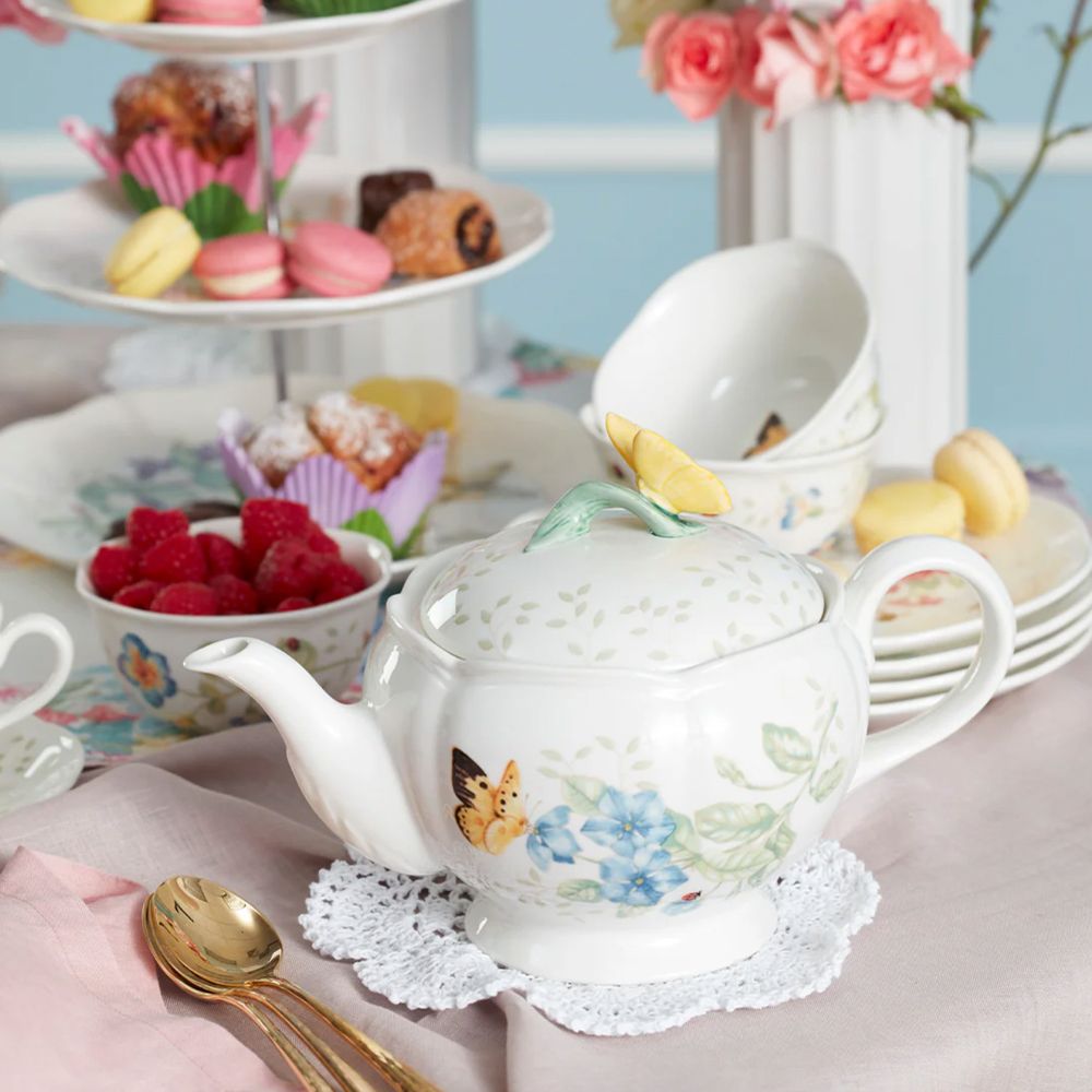 Lenox offers 3 pieces Tea Set