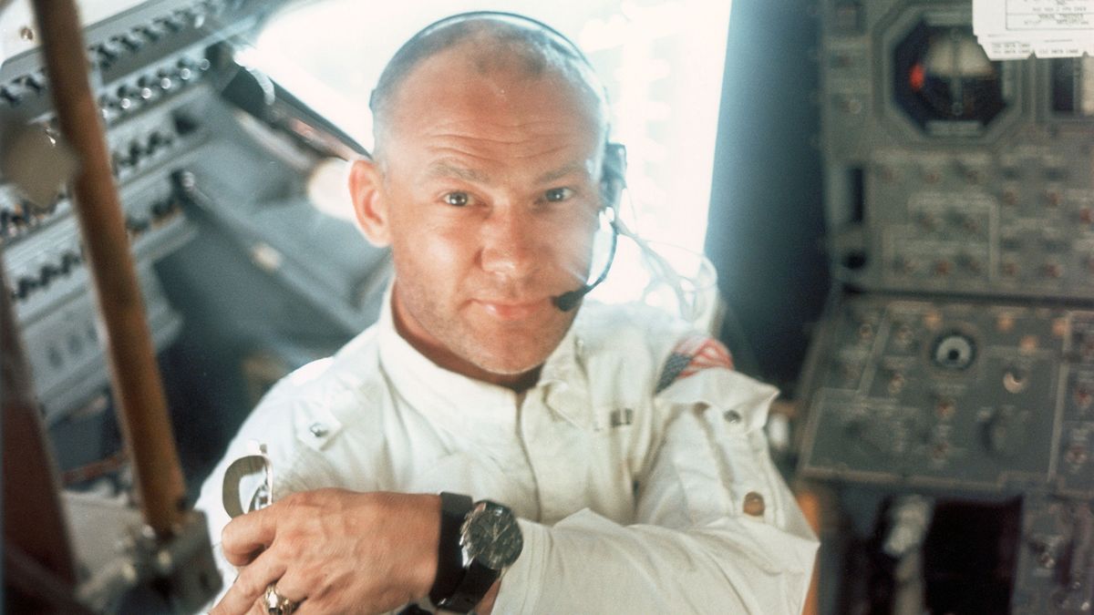 Buzz Aldrin Battled Depression and Alcohol Addiction After the Moon Landing