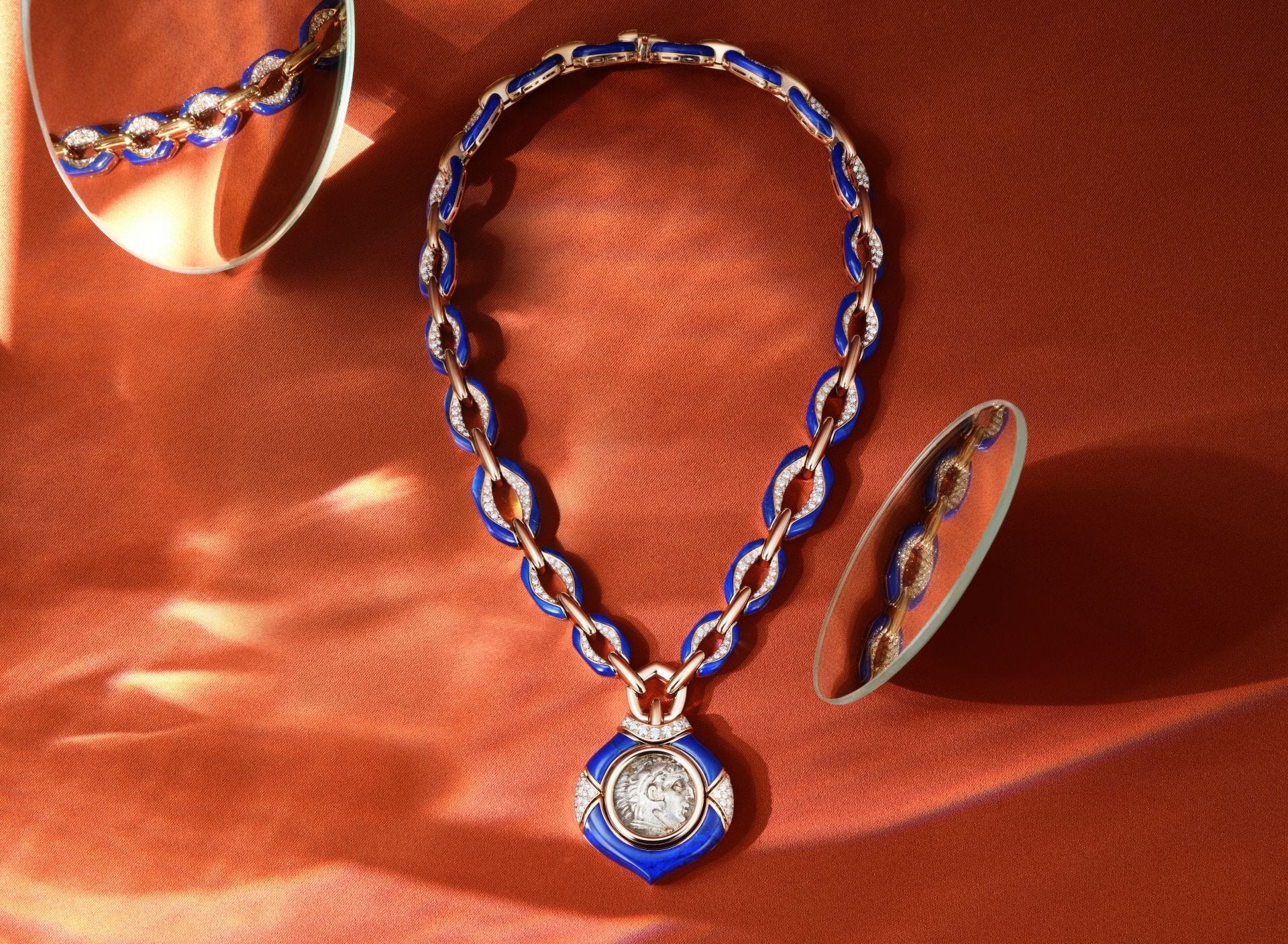 a close up of a necklace