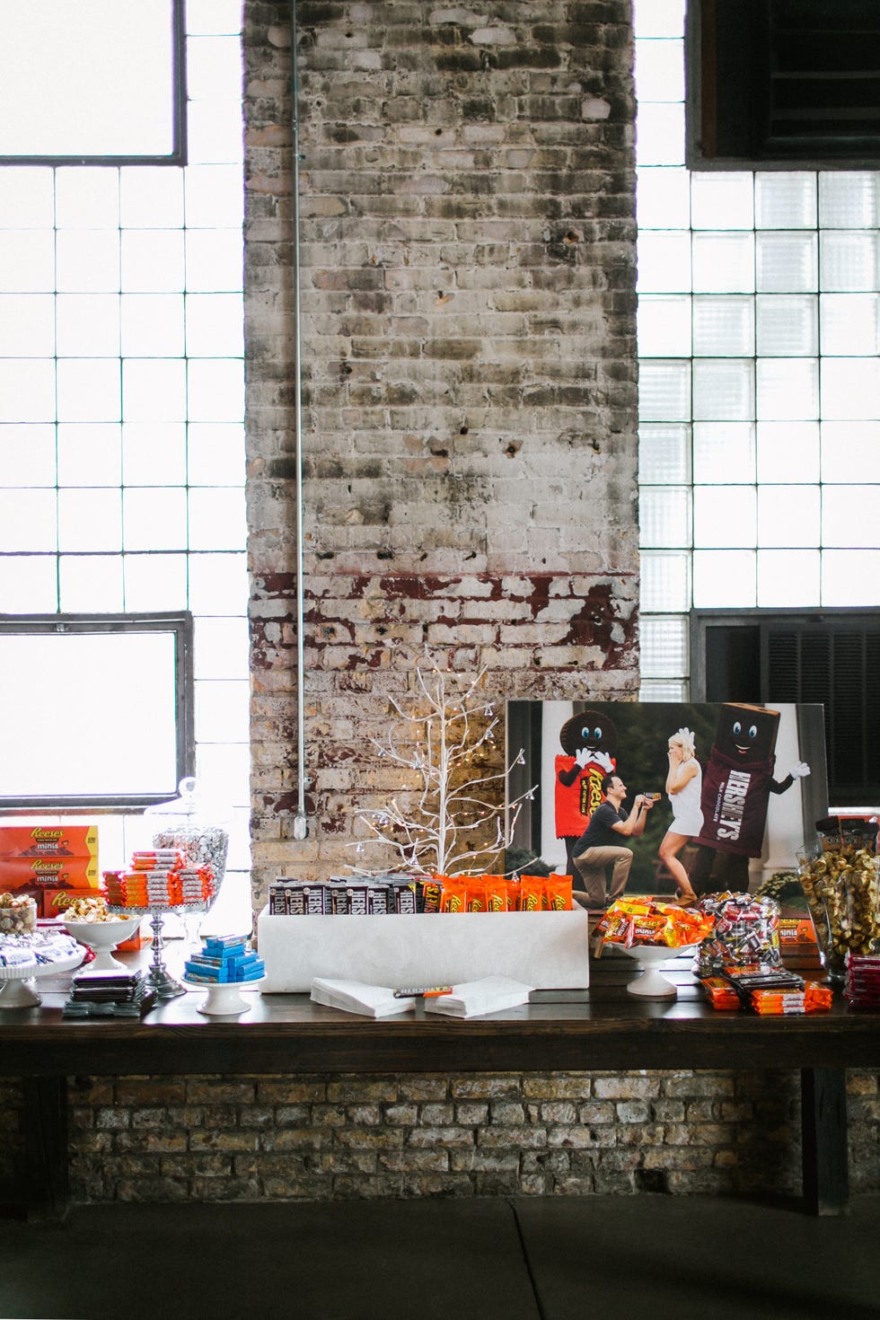 Wall, Orange, Room, Brick, Interior design, Architecture, Table, Building, Window, Home, 