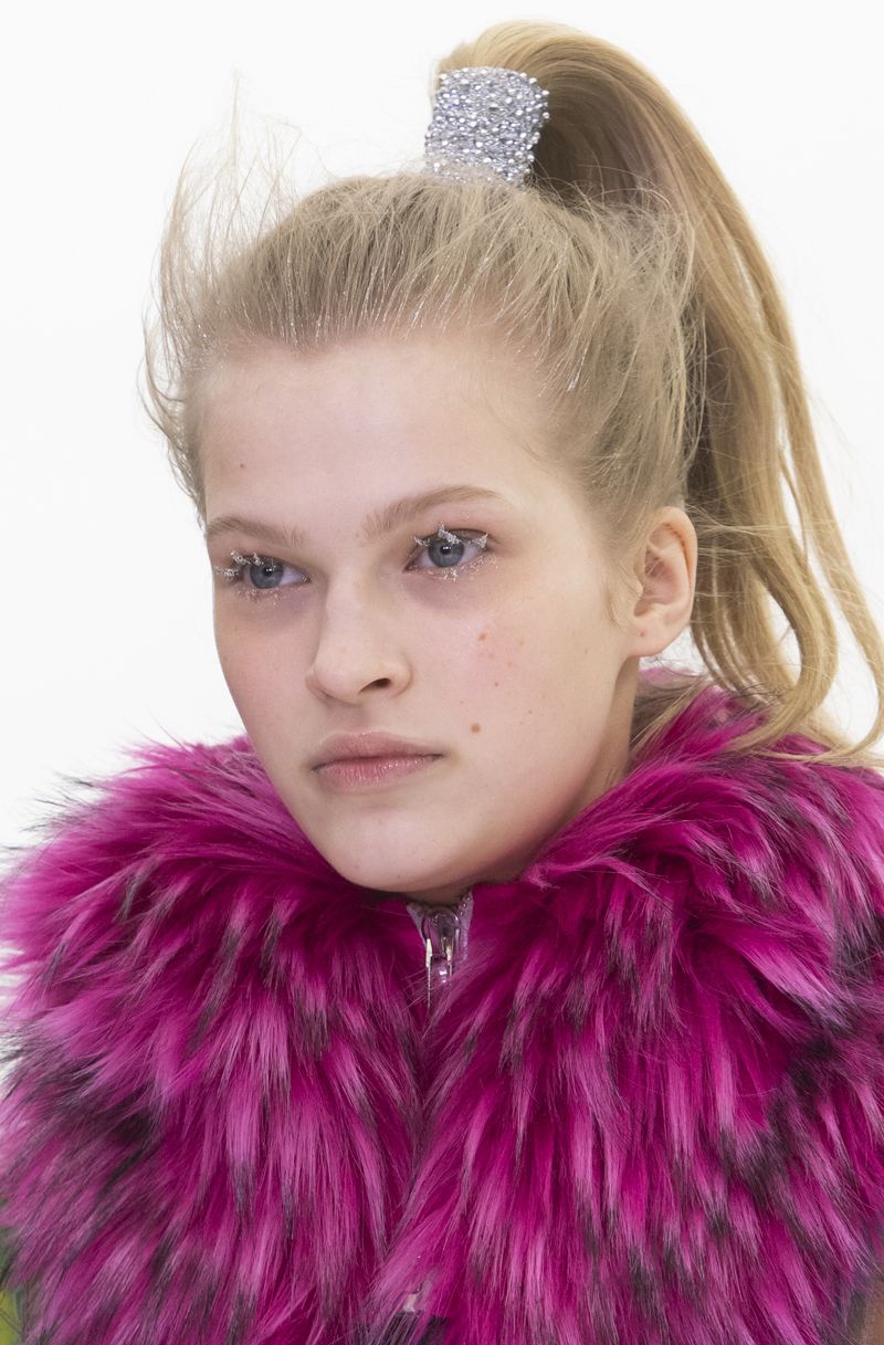 Hair, Face, Fur, Pink, Blond, Hairstyle, Lip, Beauty, Head, Fur clothing, 