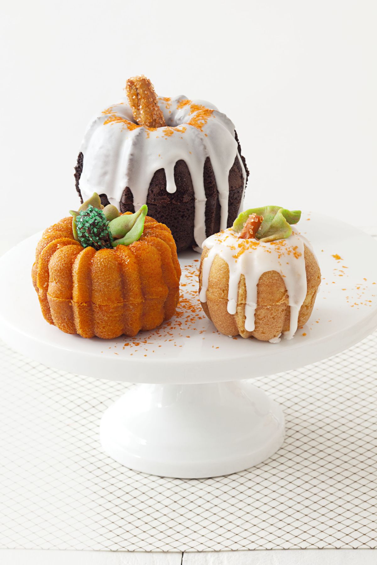 pumpkin patch cakes, bundt cake