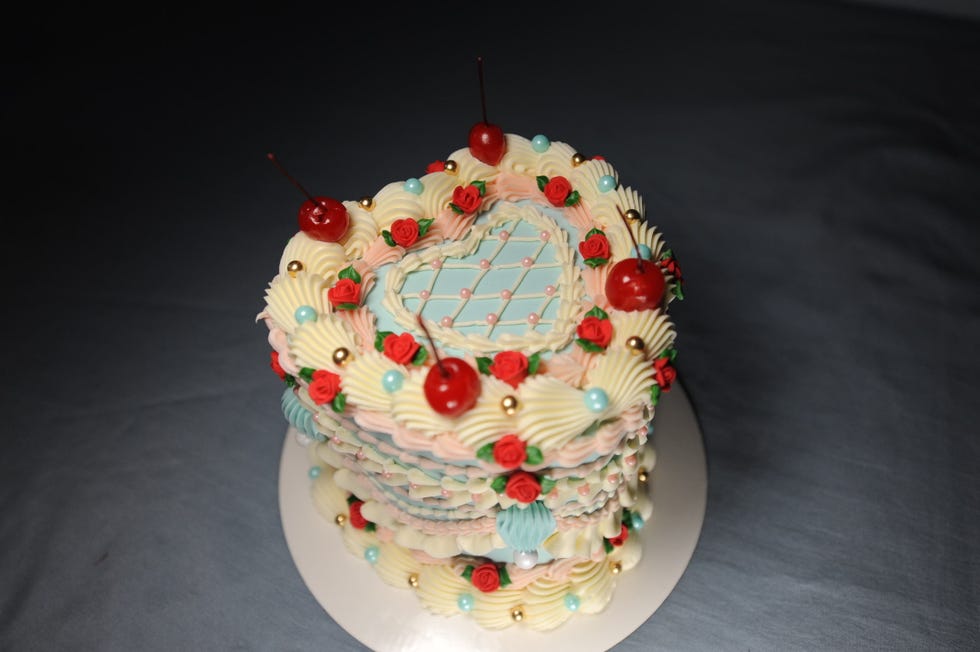 vintage style cakes