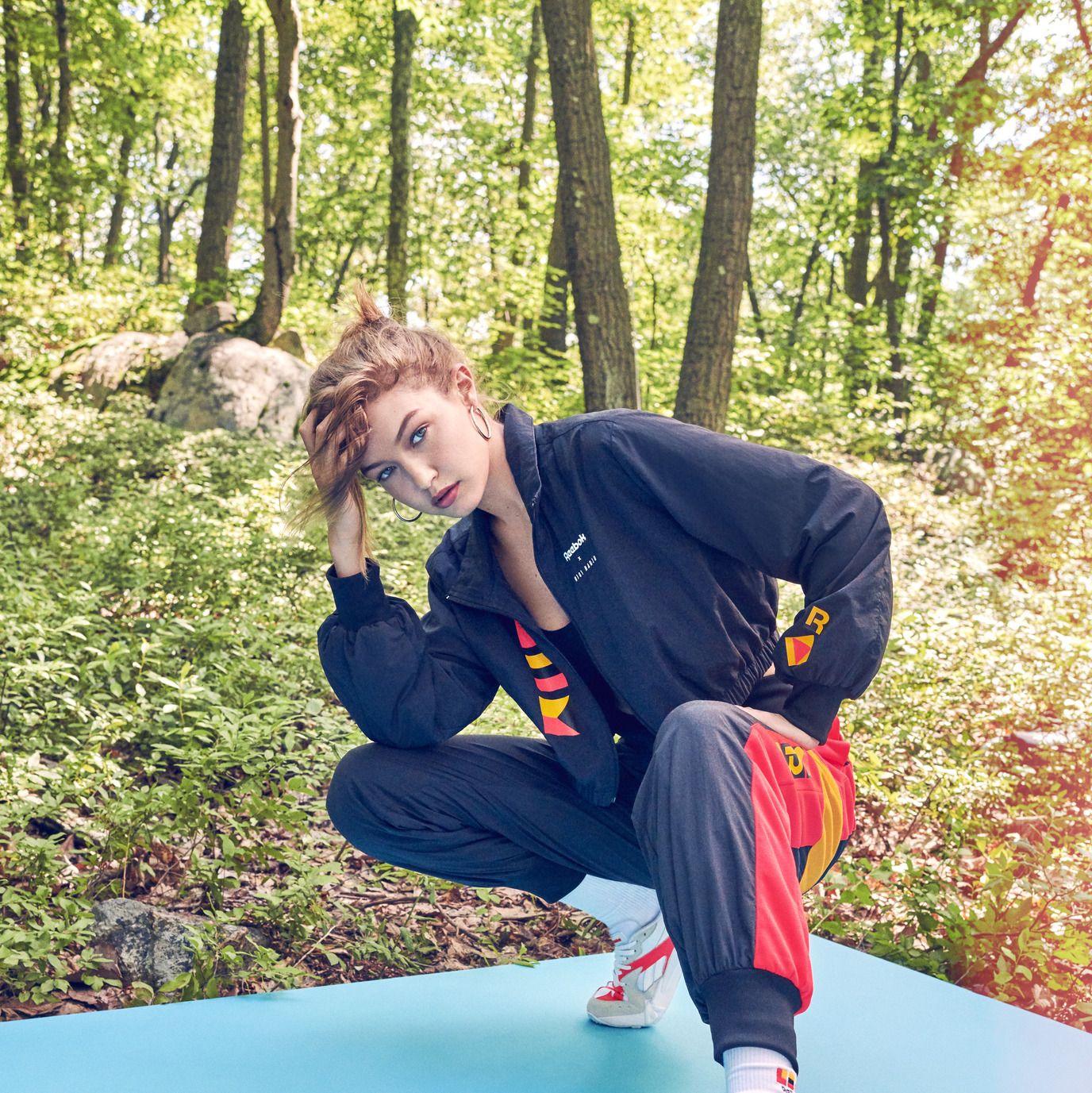 Individualitet Arthur Conan Doyle camouflage Gigi Hadid Looks to Her High School Volleyball Days for New Reebok  Collection