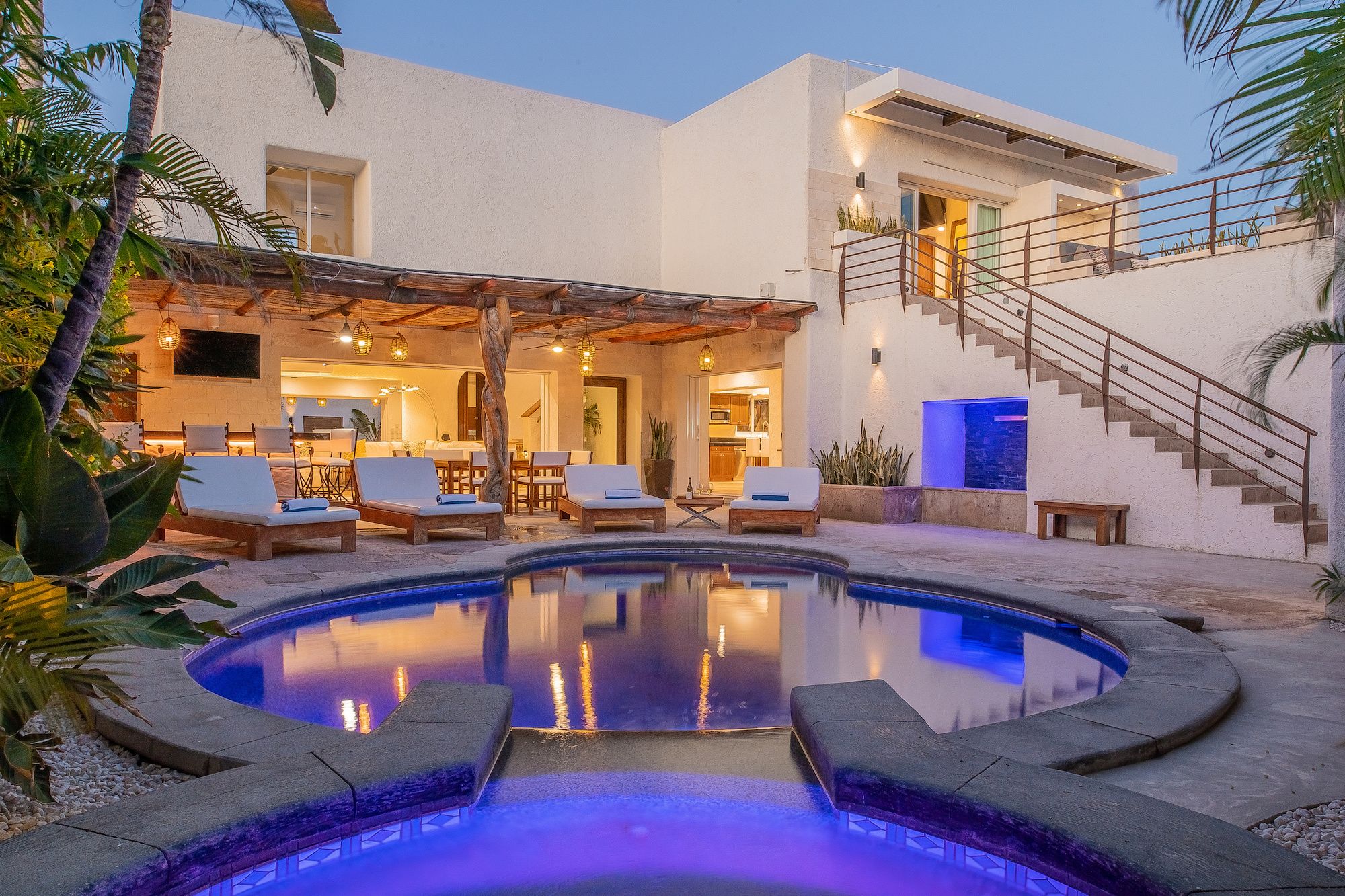 Book Vrbo's 2023 Vacation Homes of the Year: Cabo, New York, more