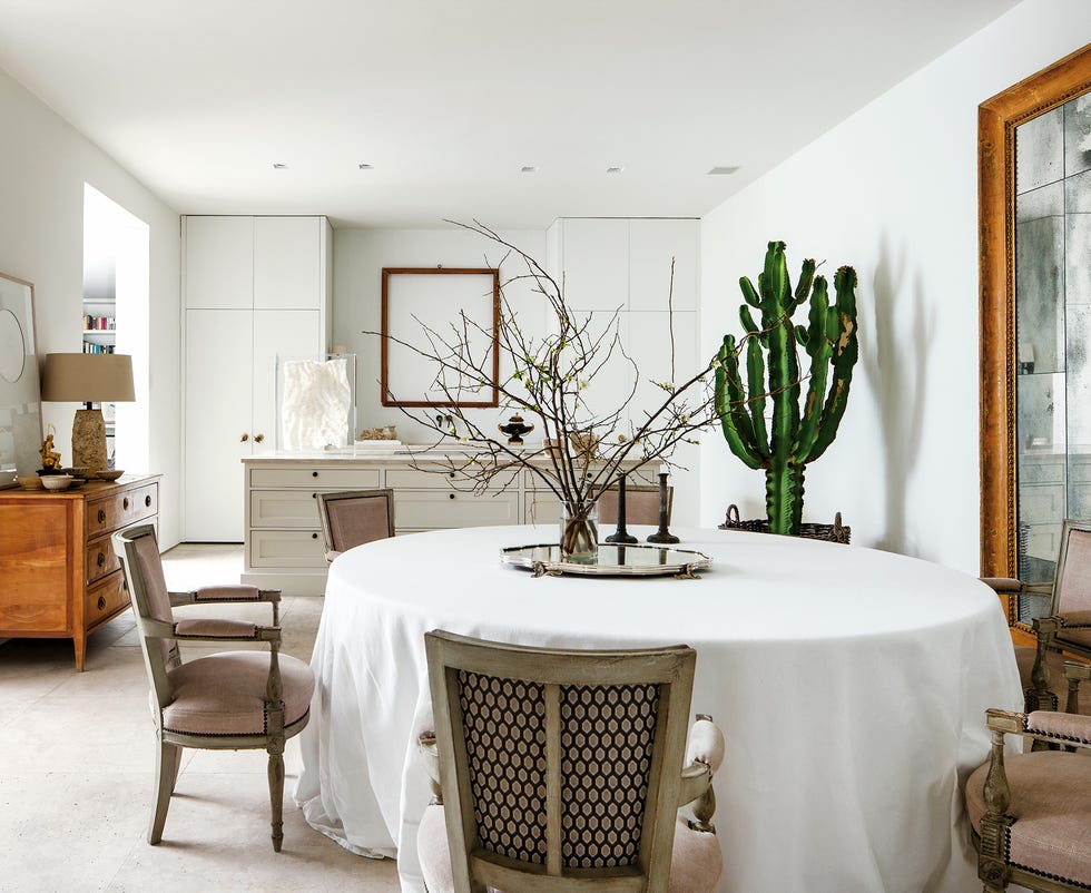 decorar con cactus comedor blanco y elegante
