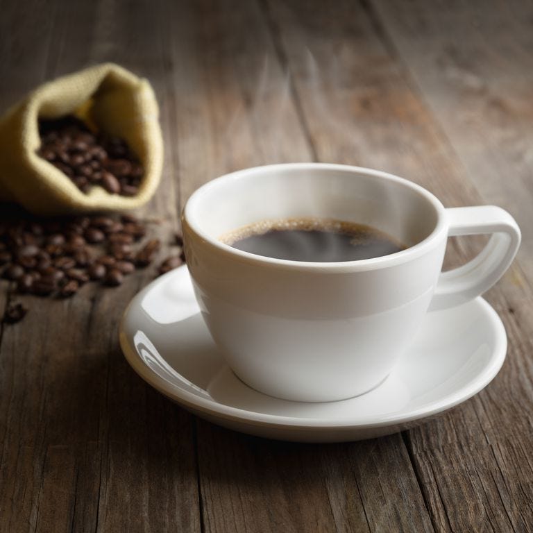Bebe café o té