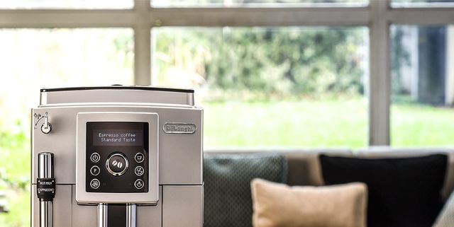 Una de las cafeteras superautomáticas más populares de De'Longhi tiene  rebaja en : podrás obtener tu café diario en un minuto