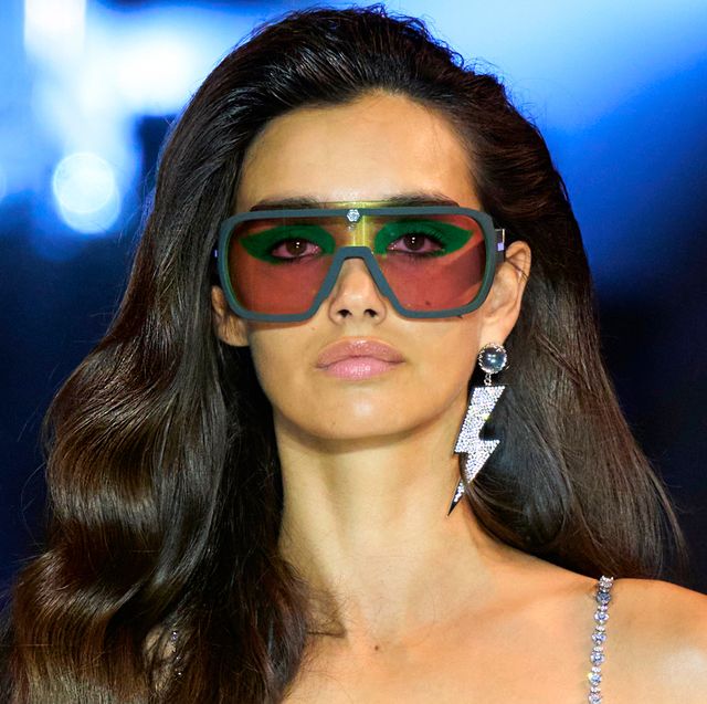 18,549 Fendi Sunglasses Stock Photos, High-Res Pictures, and Images - Getty  Images