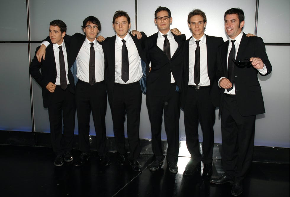 gonzo, juanra bonet, manel fuentes, eugeni alemany, christian galvez y arturo valls, presentadores y reporteros de 'caiga quien caiga' en telecinco