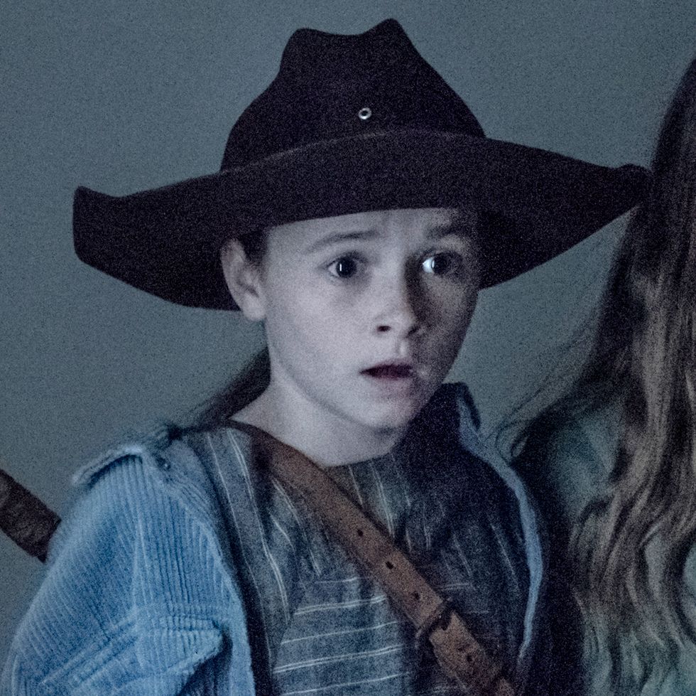 cailey fleming and annabelle holloway in the walking dead