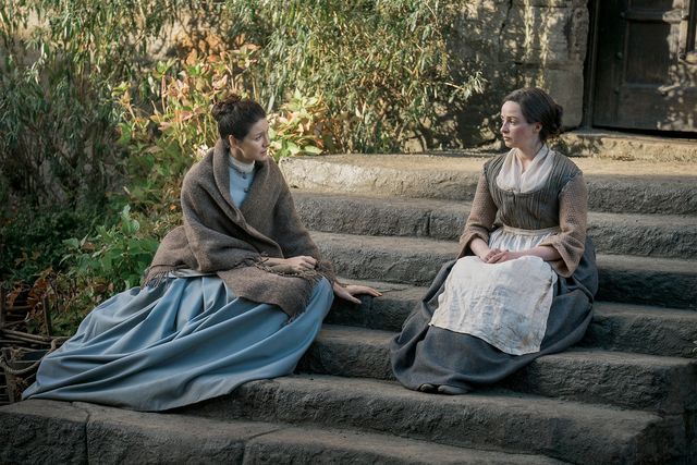 Caitriona Balfe Claire Randall Fraser Laura Donnelly Jenny Murray Outlander 308 1589404475 ?resize=640 *