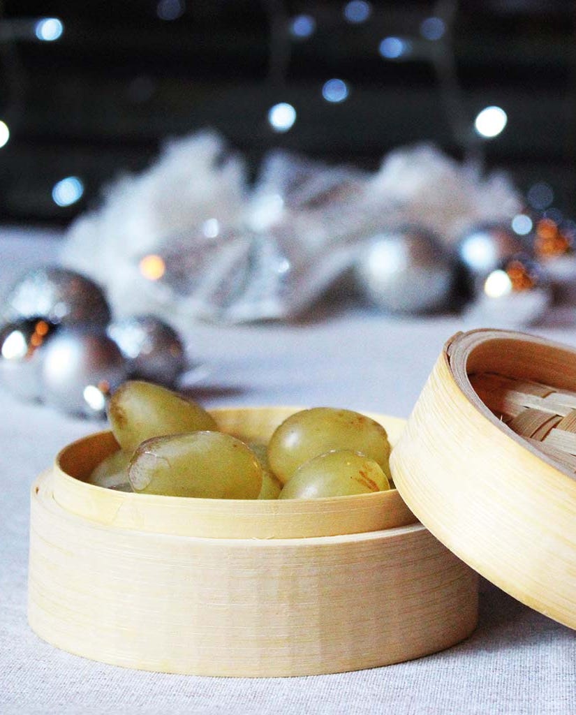 Mesas de Navidad ecofriendly: vaporera con uvas mesas de navidad ecofriendly vaporera con uvas
