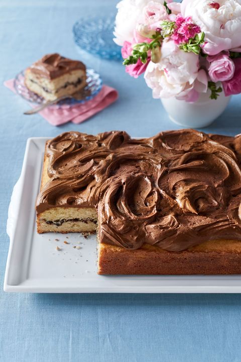 vanilla sheet cake with chocolate cinnamon filling