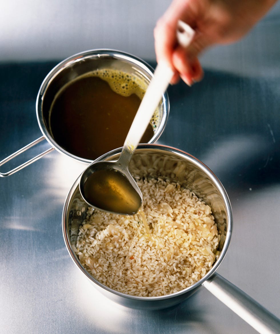 errores al cocinar arroz que lo echan a perder y son fáciles de evitar