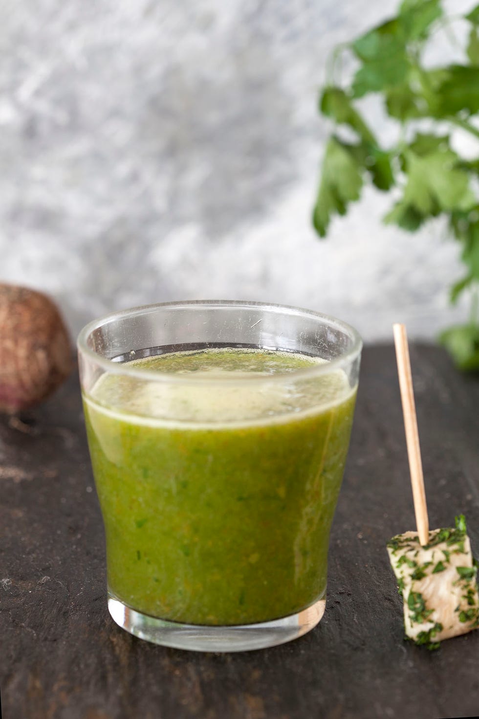caldo verde de pepinillos