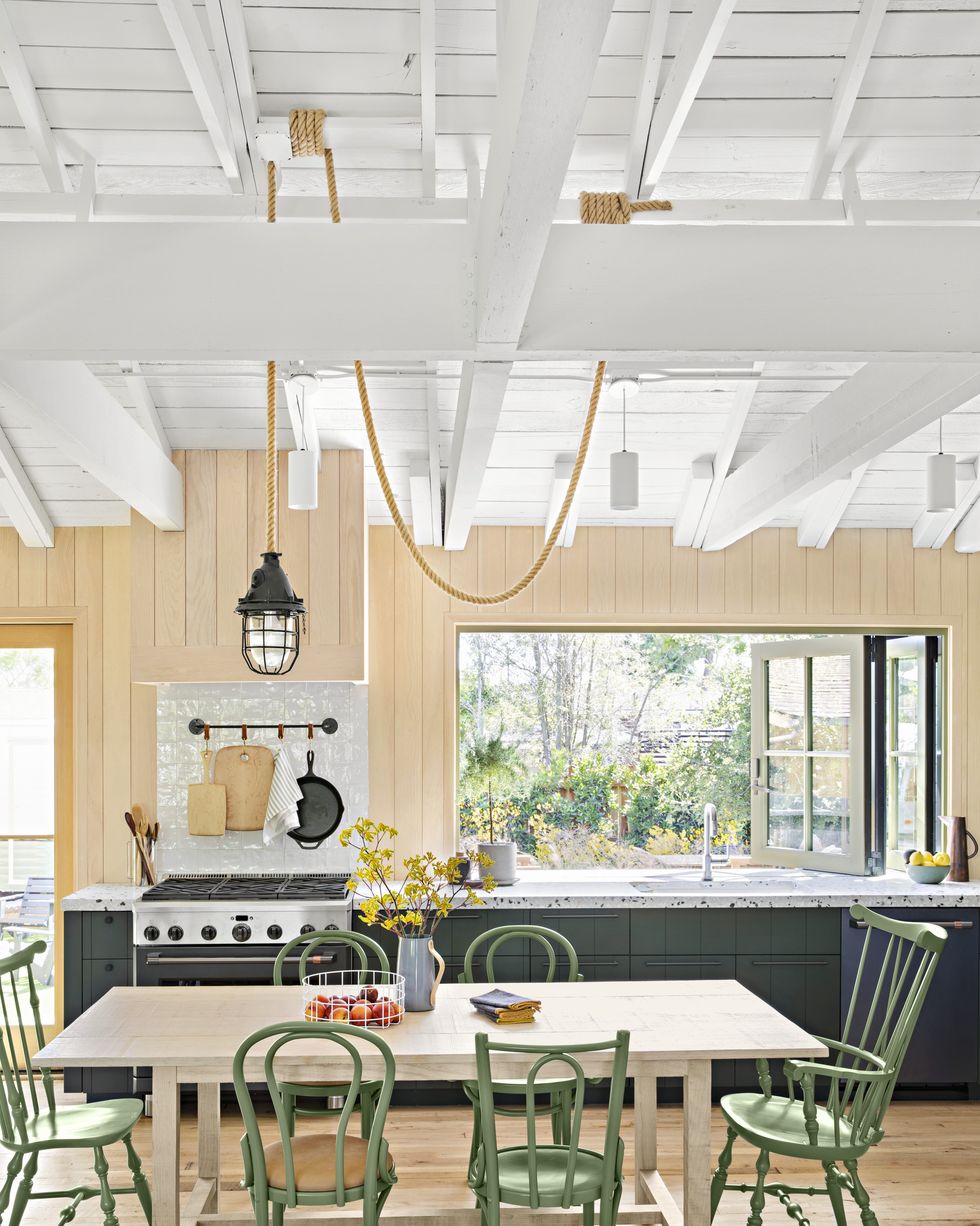 the outdoorsy type southern california cottage, homeowner raili clasen kitchen