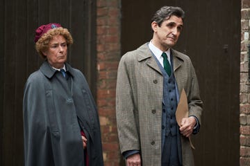 call the midwife, nurse phyllis crane linda bassett, dr patrick turner stephen mcgann