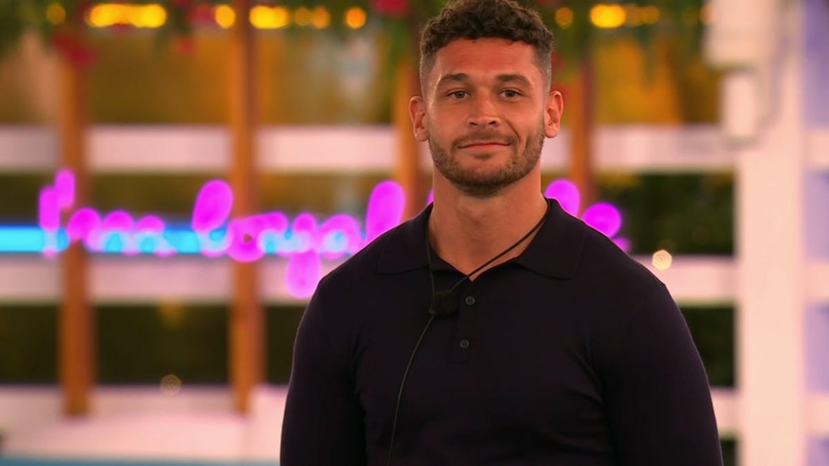 Love Island All Stars' Callum makes shock coupling decision