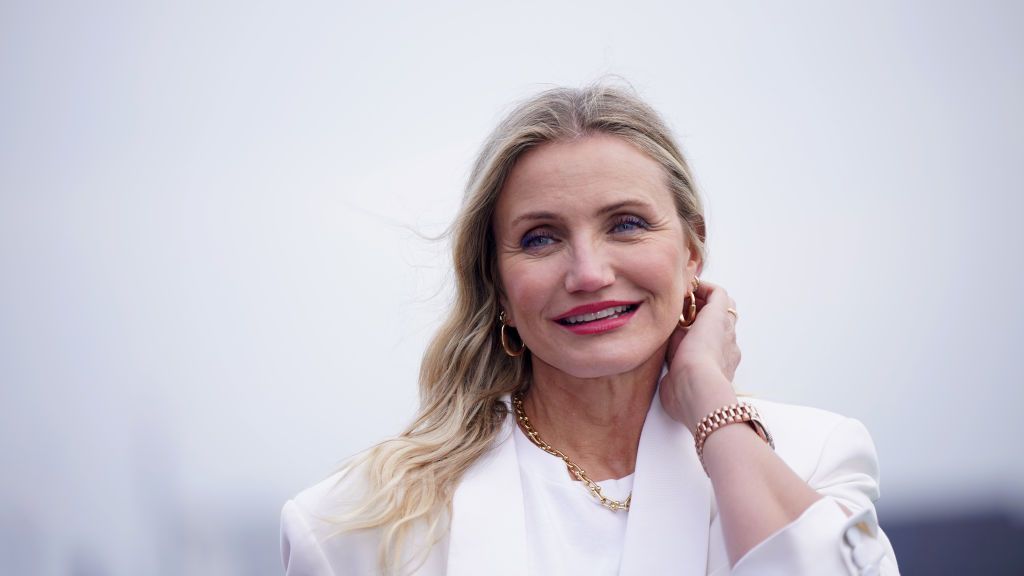 セール中…キャメロン・ディアス直筆サイン入り超大型写真…Cameron Diaz Amazon.co.jp: セール中…キャメロンディアス直筆サイン入り超